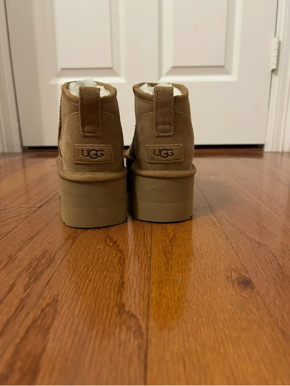 UGG classic ultra